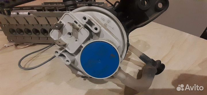 Газовый котел на запчасти аристон Ariston