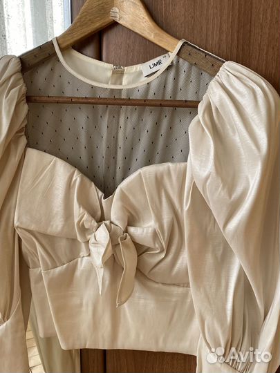 Топ с объемными рукавами Lime