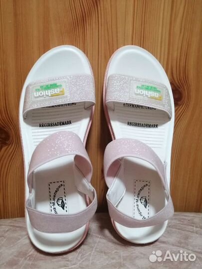 Босоножки для девочки