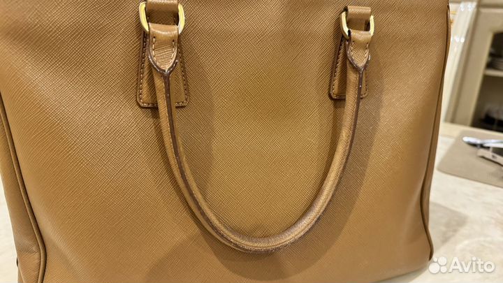 Сумка женская Prada Saffiano Tote Galleria Medium