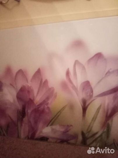 Кухонный фартук из стекла