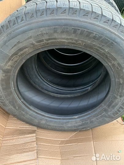 Michelin Latitude X-Ice 2 235/65 R17