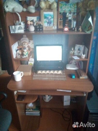 Стол компьютерный