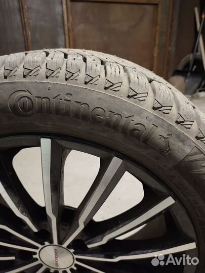 Continental IceContact 2 215/55 R17 98T