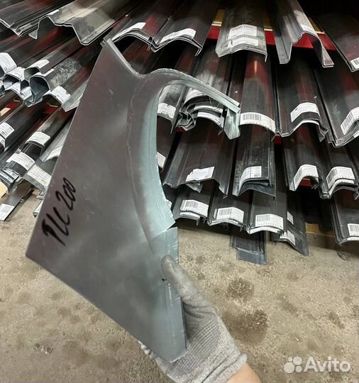 Арка левая Toyota Land Cruiser 200 2007-2015