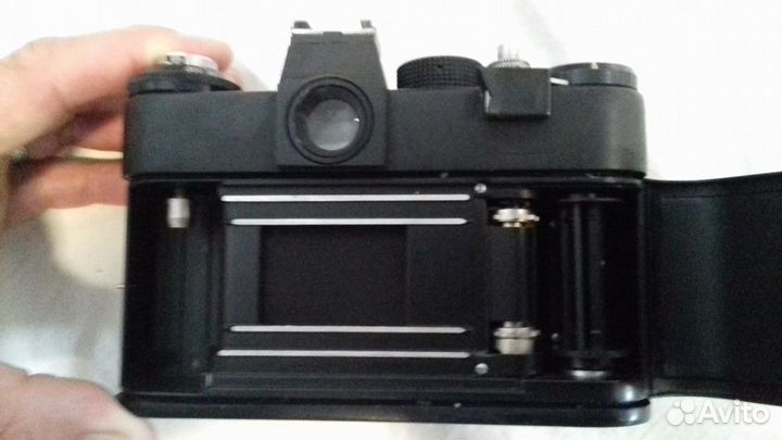 Зеркальный фотоаппарат Зенит ет