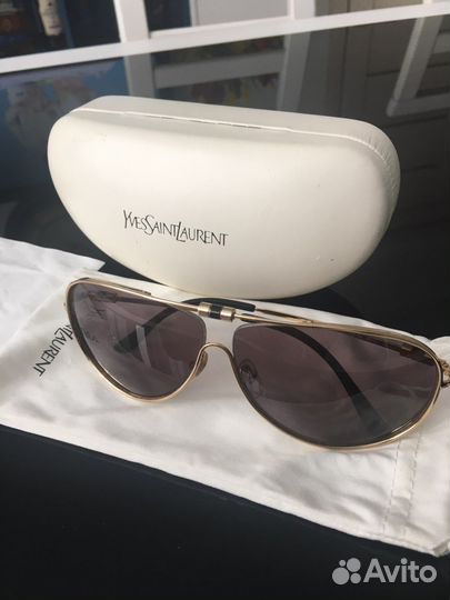 Солнцезащитные очки Yves Saint Laurent