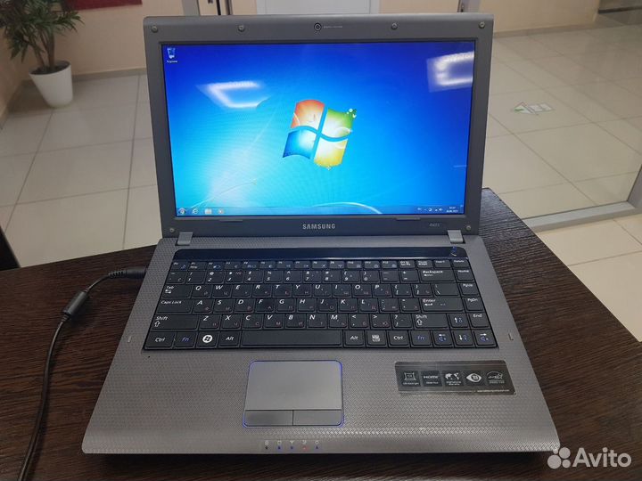 Ноутбук Samsung R425