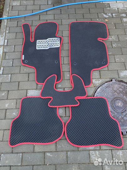 Автомобильные коврики