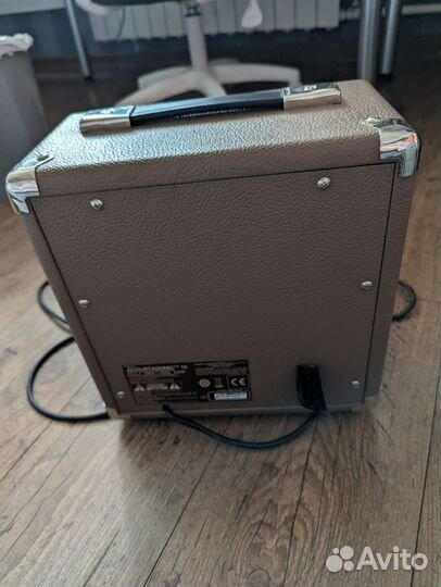 Комбоусилитель Fender Acoustasonic 15