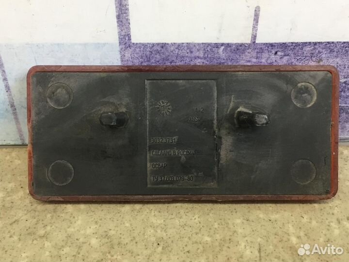 Отражатель в бампер задний левый GAZ Gazel 3221 19