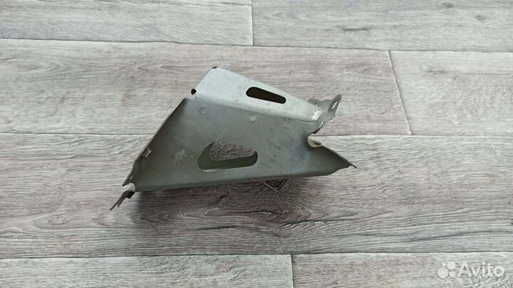 Крепление аккумулятора Honda CRV 3