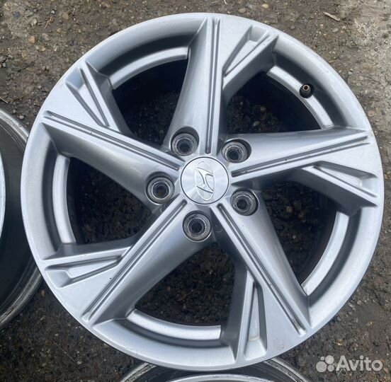 Литые диски Hyundai r16 5x114,3