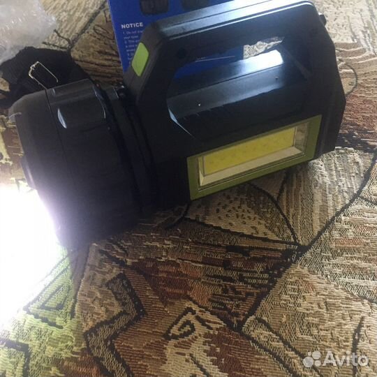 Фонарь аккамуляторный с солнечной панелью