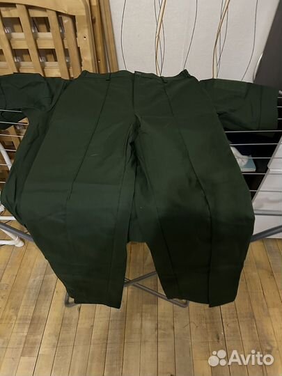 Офисная форма зеленая длинный и короткий рукав