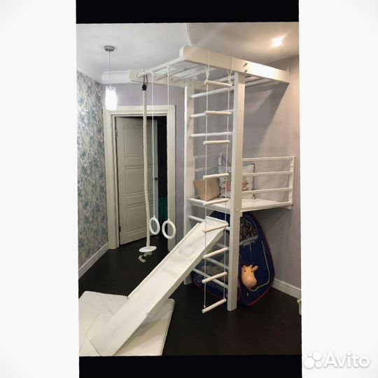 Шведская стенка детская с балкончиком для игр