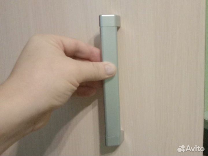 Мебельные ручки