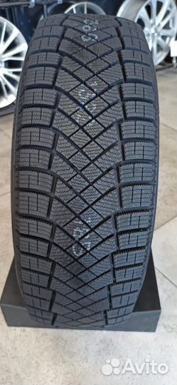 Pirelli Ice Zero FR 225/55 R17