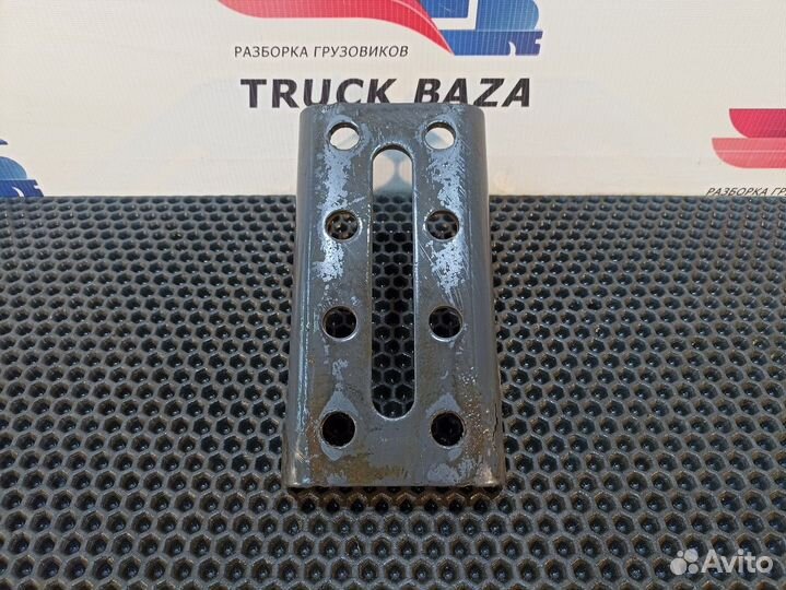 Кронштейн заднего амортизатора Scania 5-series