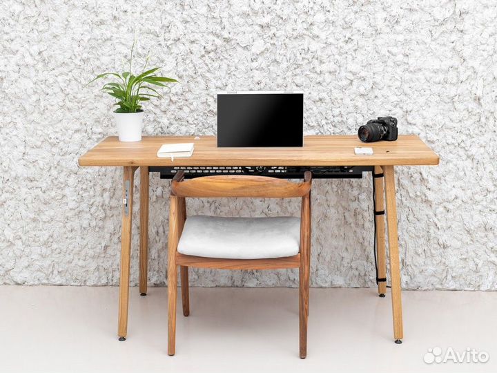 Стол компьютерный деревянный