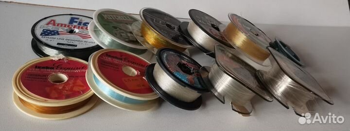 Рыболовные снасти набором (крючки и леска)