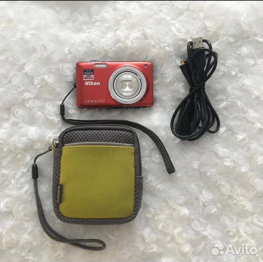 Компактный фотоаппарат Nikon Coolpix