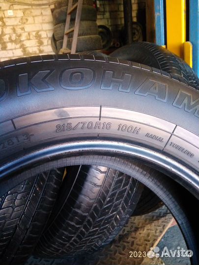 Yokohama Geolandar G033 215/70 R16