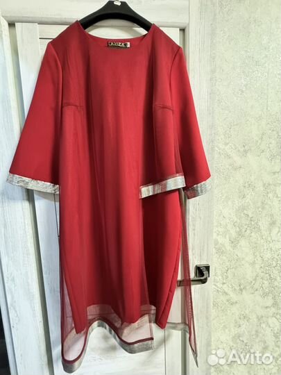 Вечернее красное платье