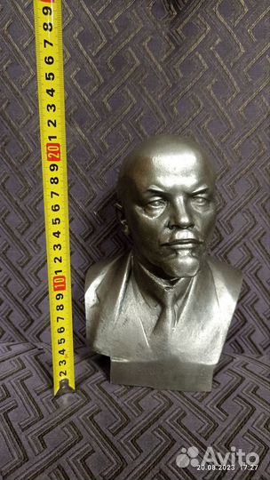 Бюст Ленина