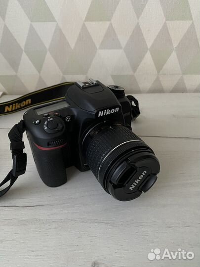 Зеркальный фотоаппарат Nikon D7500