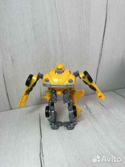 Машина трансформер бамблби