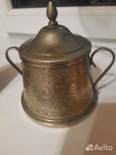 Сахарница и молочница