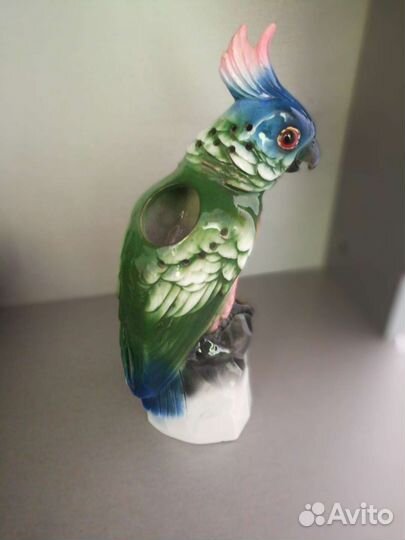 Болшие фарфоровые статуэтки