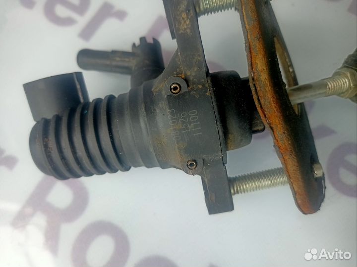 Главный цилиндр сцепления Toyota Corolla Е150