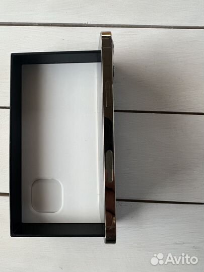 Продам iPhone 12 pro 256