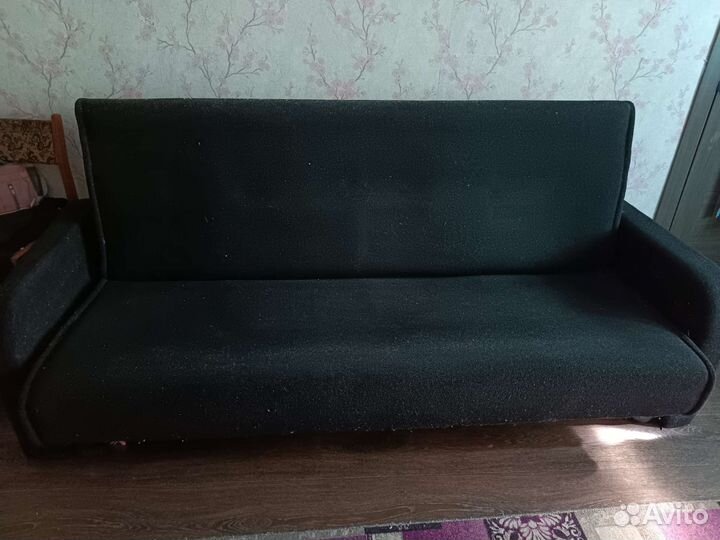 Диван