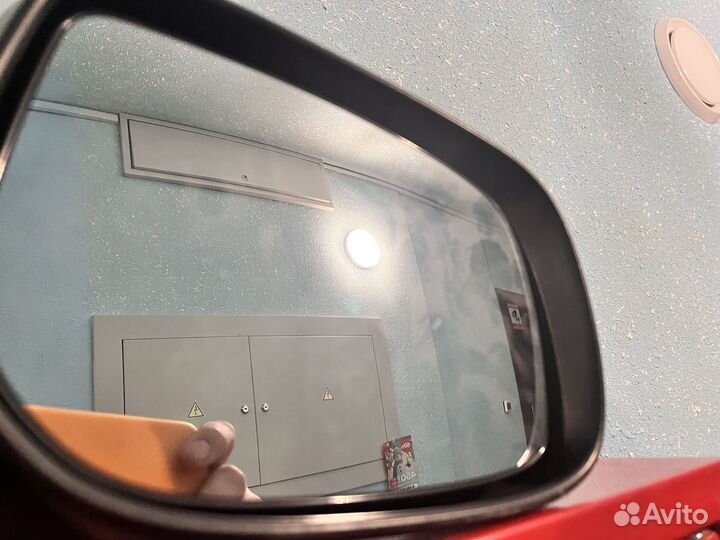 Зеркало правое Corolla 151