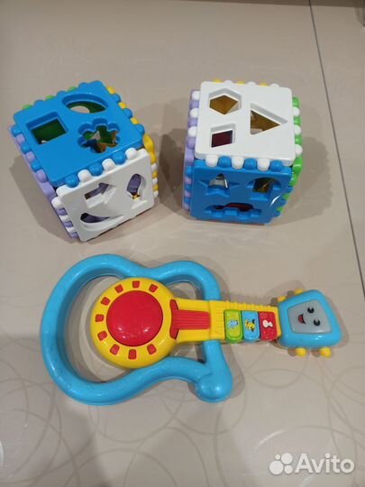Развивающие игрушки гитара кубики