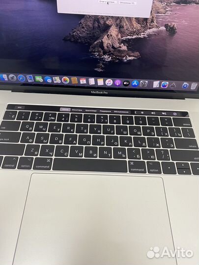 MacBook Pro 15 Retina core i7 radeon pro 555