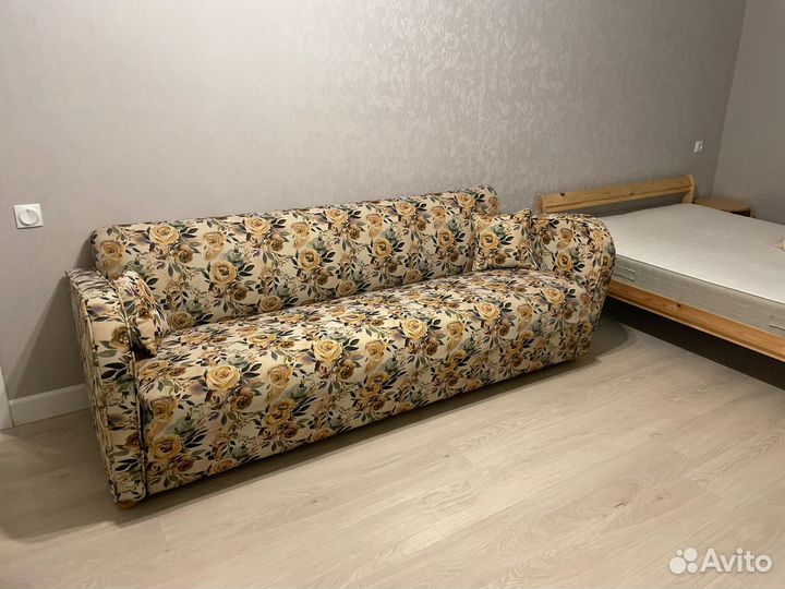 Диван книжка СССР винтаж