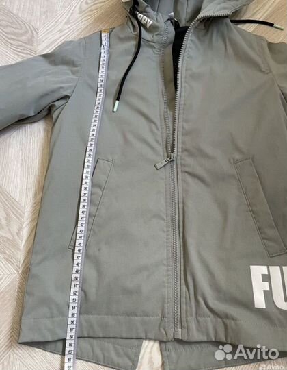 Куртка,ветровка фирменная