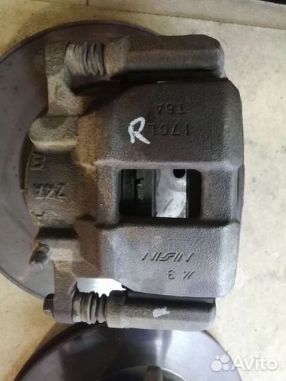 Суппорта перед Honda Stepwgn RP 2015 - 2021 г