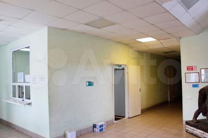 Складское помещение, 2500 м²