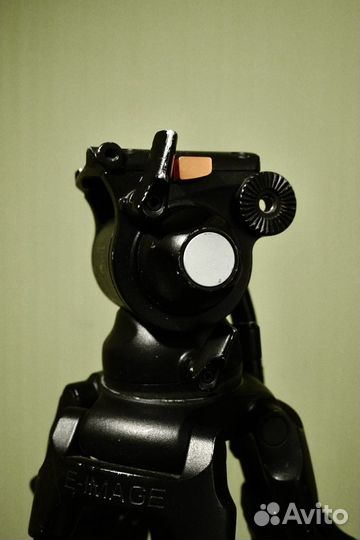 Штатив для фотоаппарата