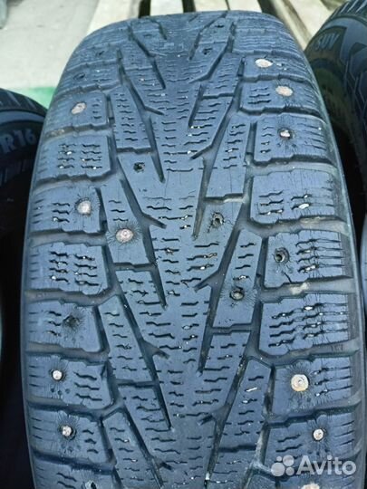 Nokian Tyres Hakkapeliitta 7 SUV 215/70 R16 100T