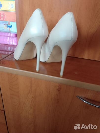 Новые туфли кожаные 35 р