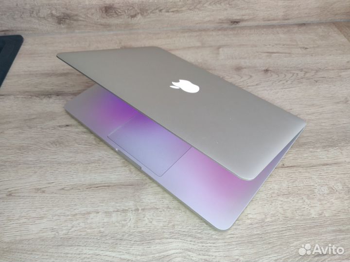 MacBook Pro 13 retina (i5 / 8gb / ssd )