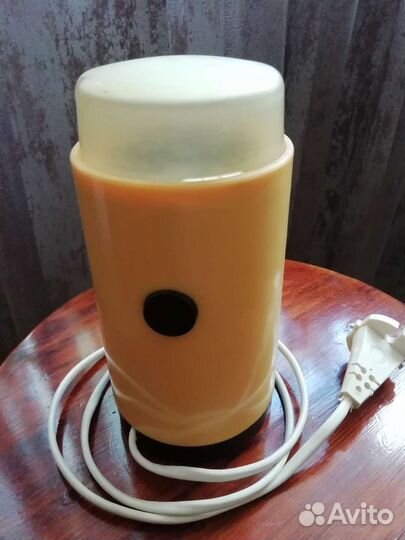 Кофемолка электрическая СССР