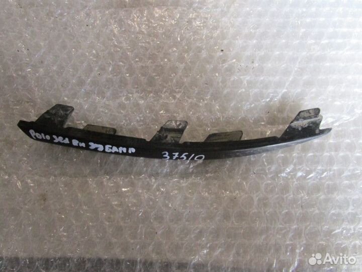 Молдинг заднего бампера правый VW Polo (Sed RUS) 2