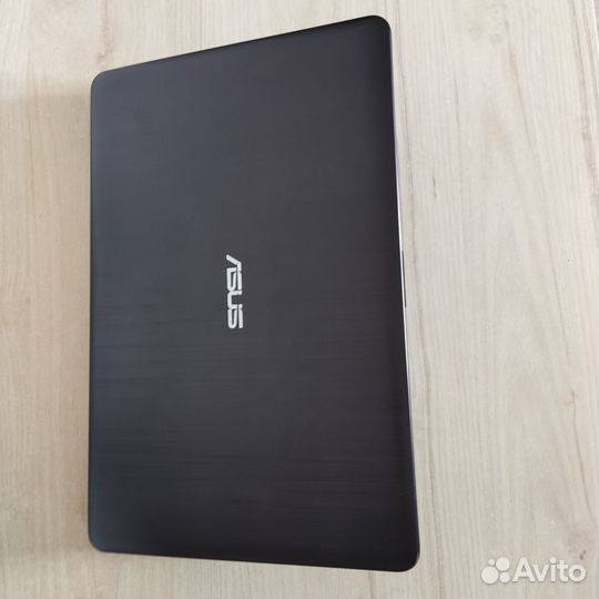 Современный, мощный Asus,SSD 240Gb,4 ядра
